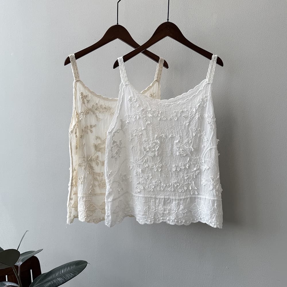 大人かわいい服 花刺繍キャミソールトップス