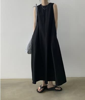 大人かわいい服 ゆったりシルエット ノースリーブ麻混ロングワンピース