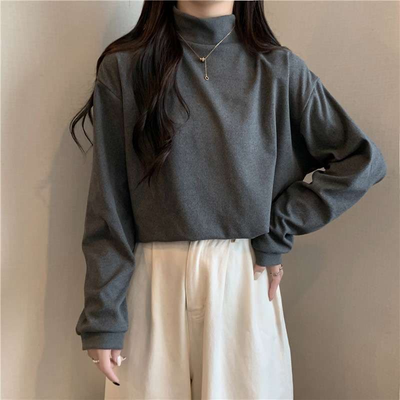 大人かわいい服 上品モックネックゆったりプルオーバー
