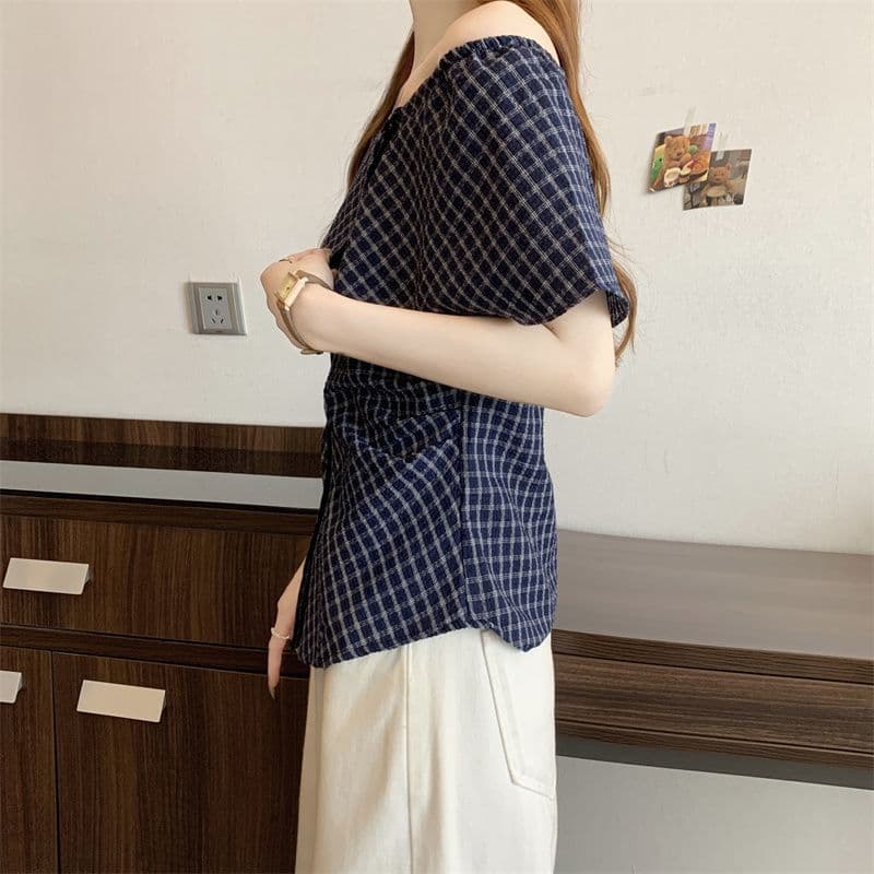 大人かわいい服 格子柄ドレープ肩出しブラウス