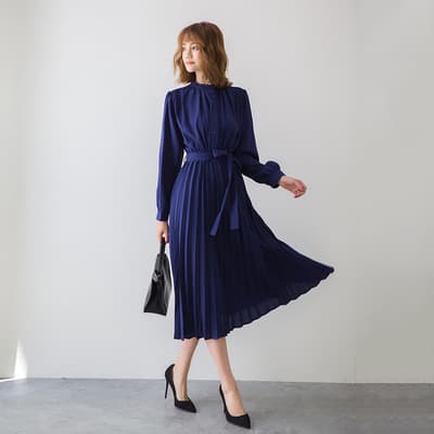 大人かわいい服 ャザープリーツリボンワンピース