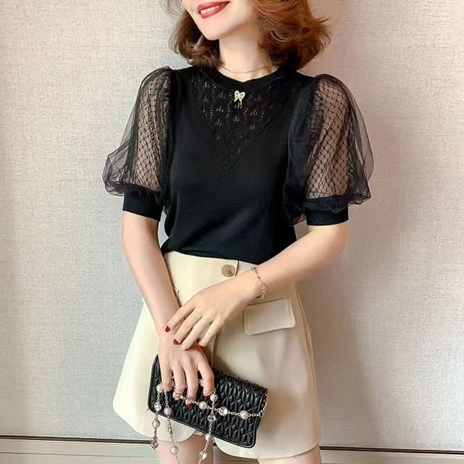大人かわいい服 レース切替シアースリーブブラウス