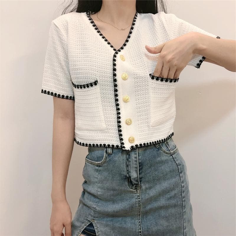 大人かわいい服 上品編みデザインショートカーデ