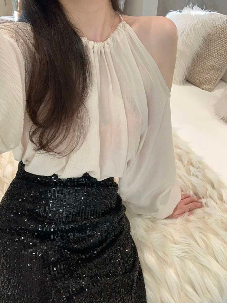 大人かわいい服 柔らかシルエット オフショルダーフリルブラウス