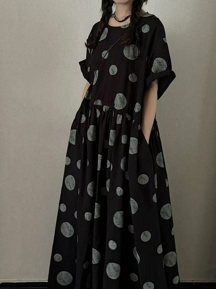大人かわいい服 レトロ水玉柄マキシワンピース