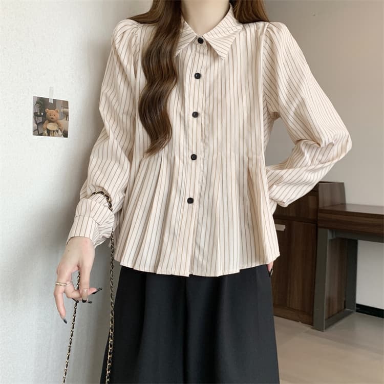 大人かわいい服 ストライプギャザー フレアブラウス