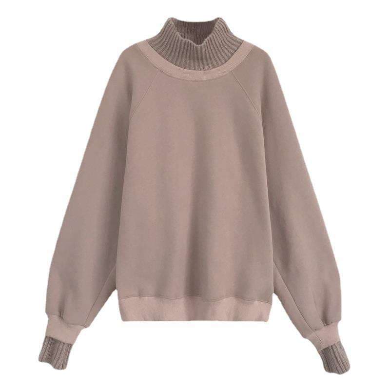 大人かわいい服 ゆったりハイネックのニットプルオーバー