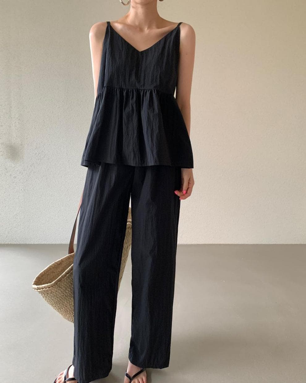 大人かわいい服 ペプラムトップス&ワイドパンツセットアップ