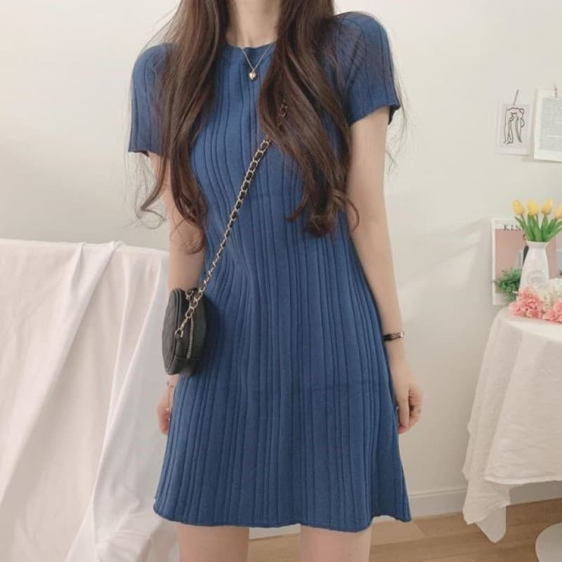 大人かわいい服 縦リブニットワンピース ミニ丈