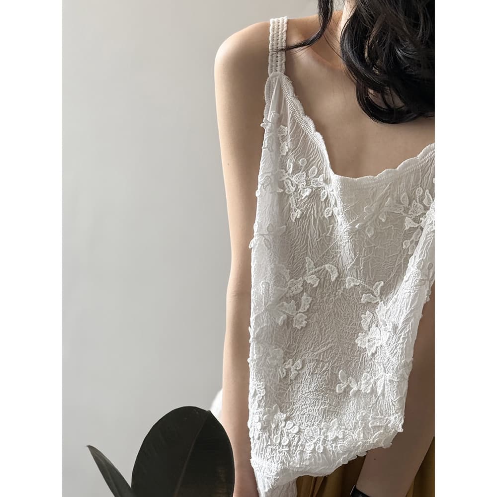 大人かわいい服 花刺繍キャミソールトップス