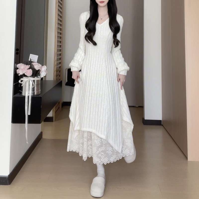 大人かわいい服 ふんわり袖 レースデザインワンピ