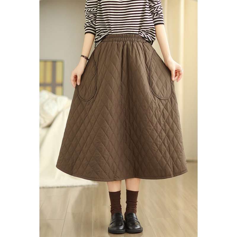 大人かわいい服 キルティングミモレ丈スカート