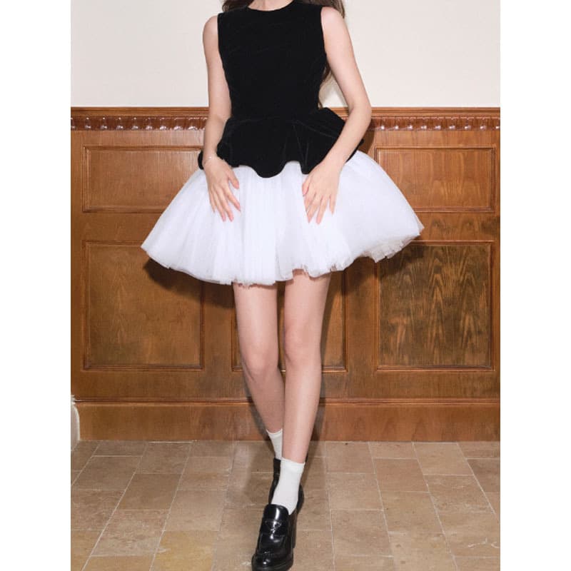 大人かわいい服 ベルベット切替チュールドレス