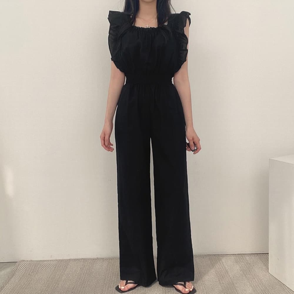 大人かわいい服 フリル袖ワンピース風つなぎパンツドレス