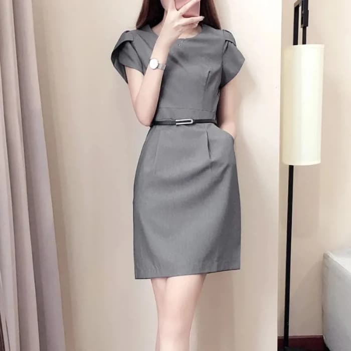 大人かわいい服 ウエストマーク シルエットワンピ