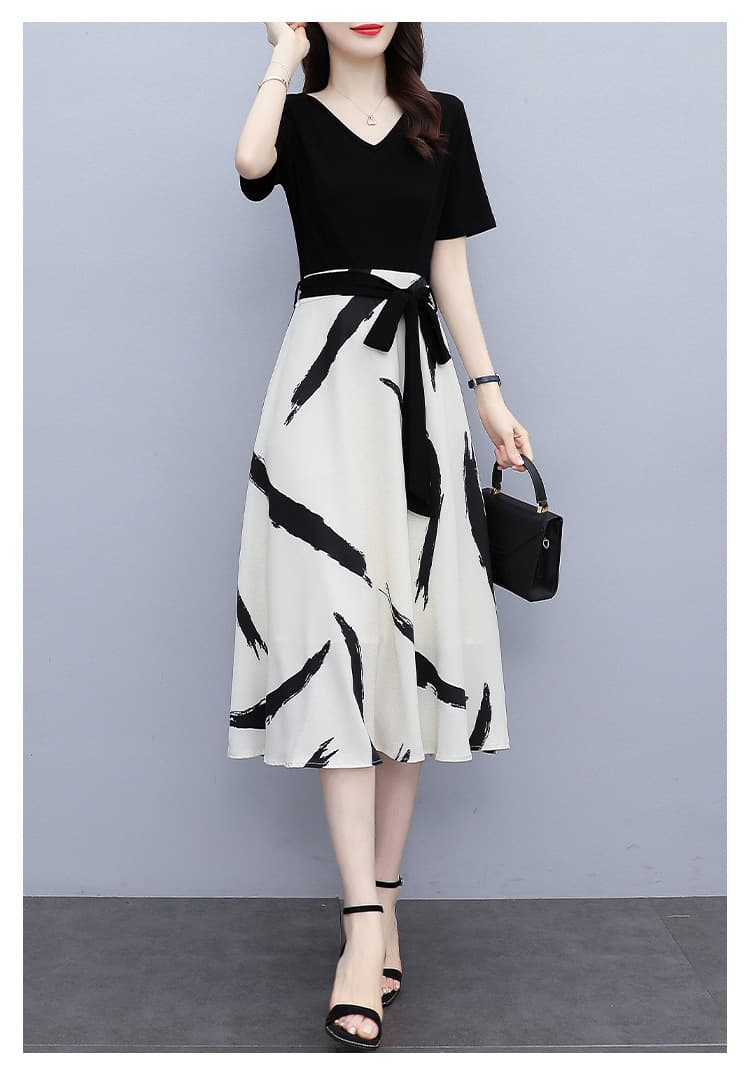 大人かわいい服 アーティスティック フレアスカートワンピース