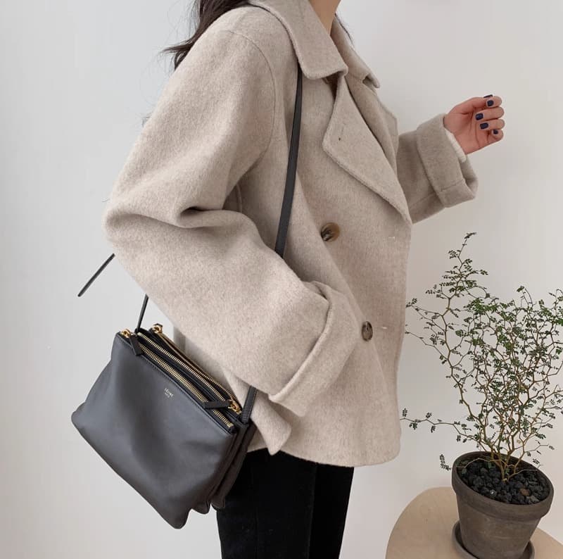 大人かわいい服 ふんわり袖ダブルボタンウール風ショートコート