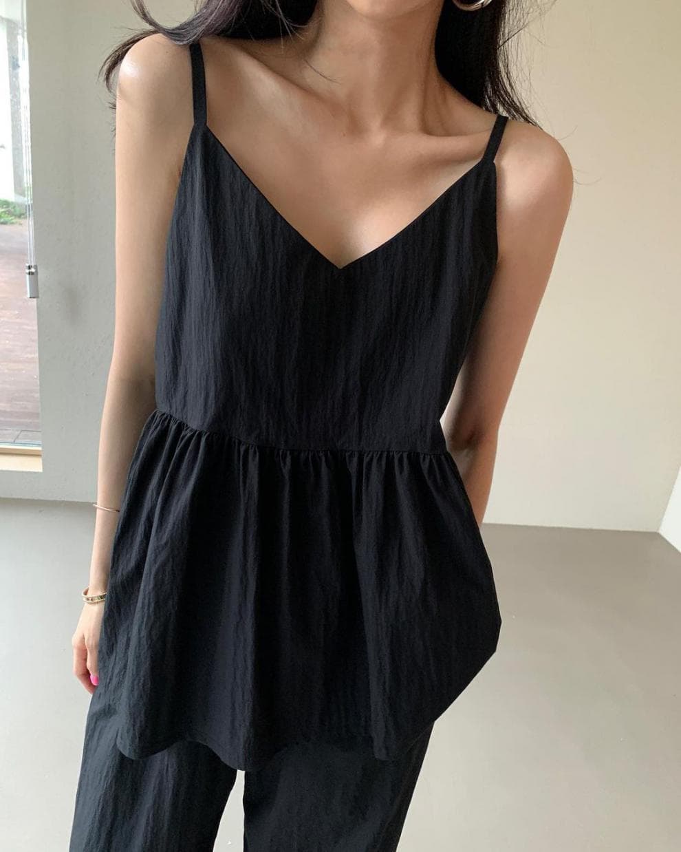 大人かわいい服 ペプラムトップス&ワイドパンツセットアップ