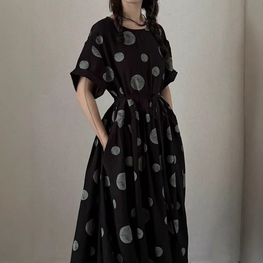 大人かわいい服 レトロ水玉柄マキシワンピース