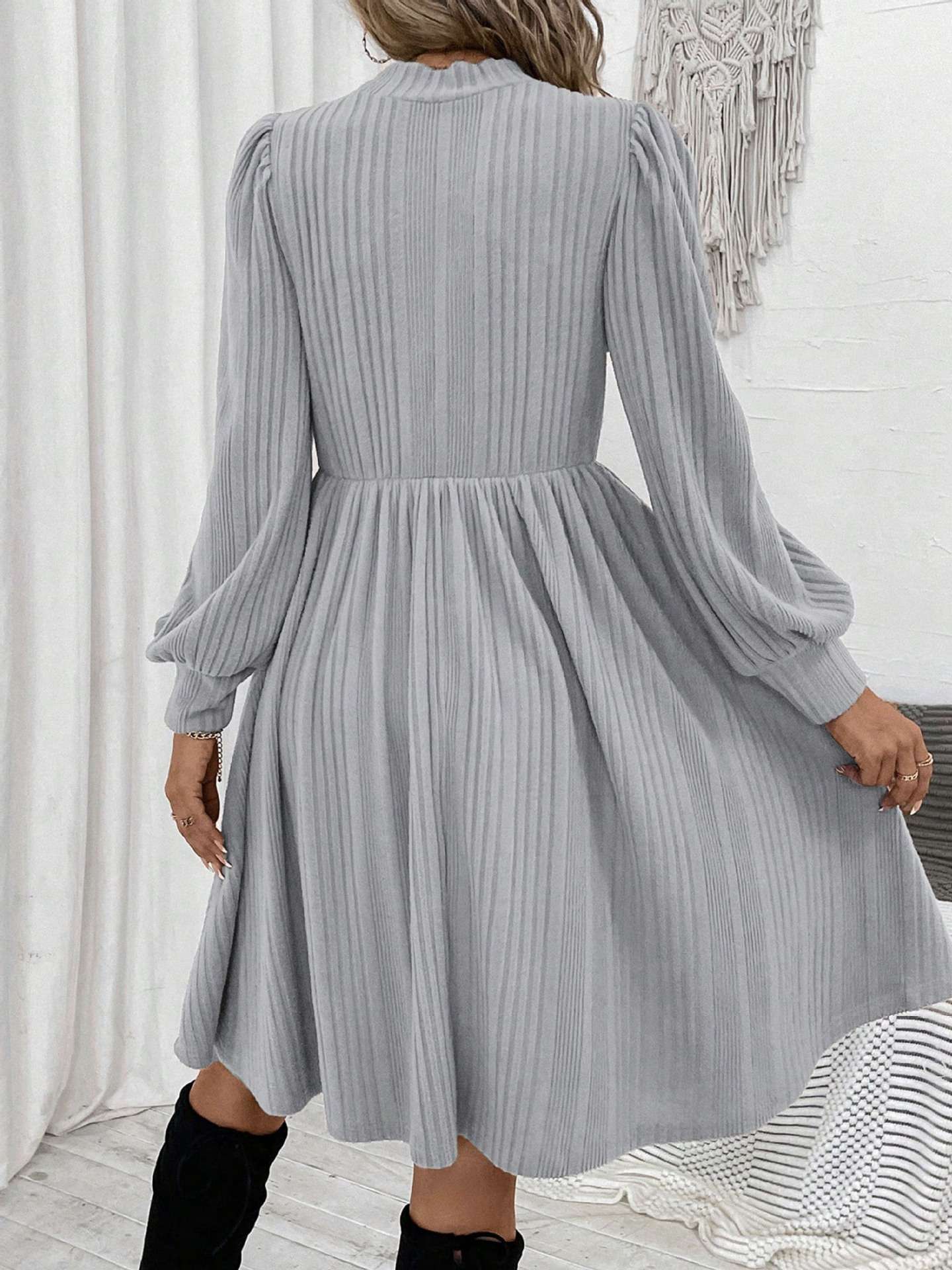 大人かわいい服 ふんわり上品リブニットワンピ