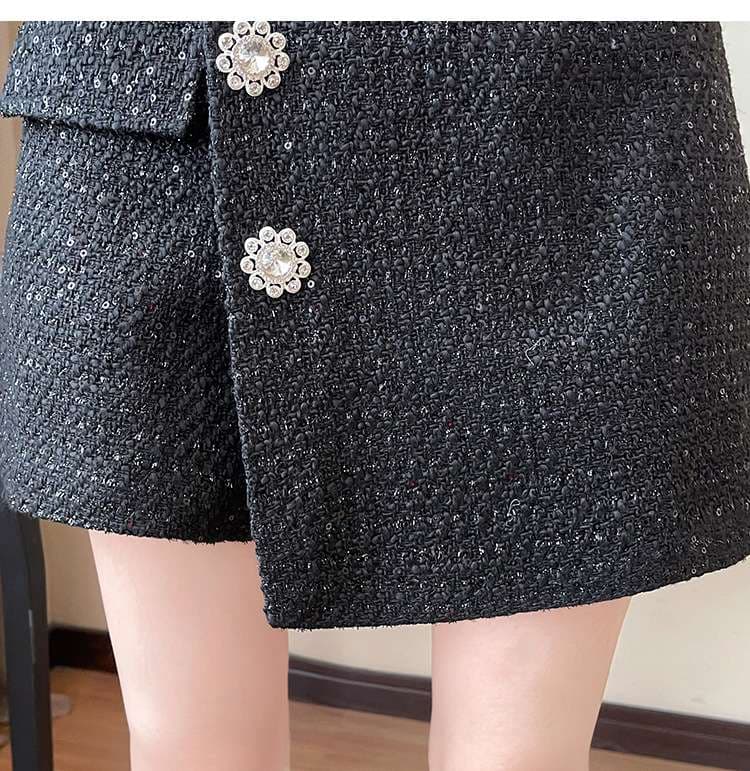 大人かわいい服 キラリ華やぐビジュー装飾ミニスカート