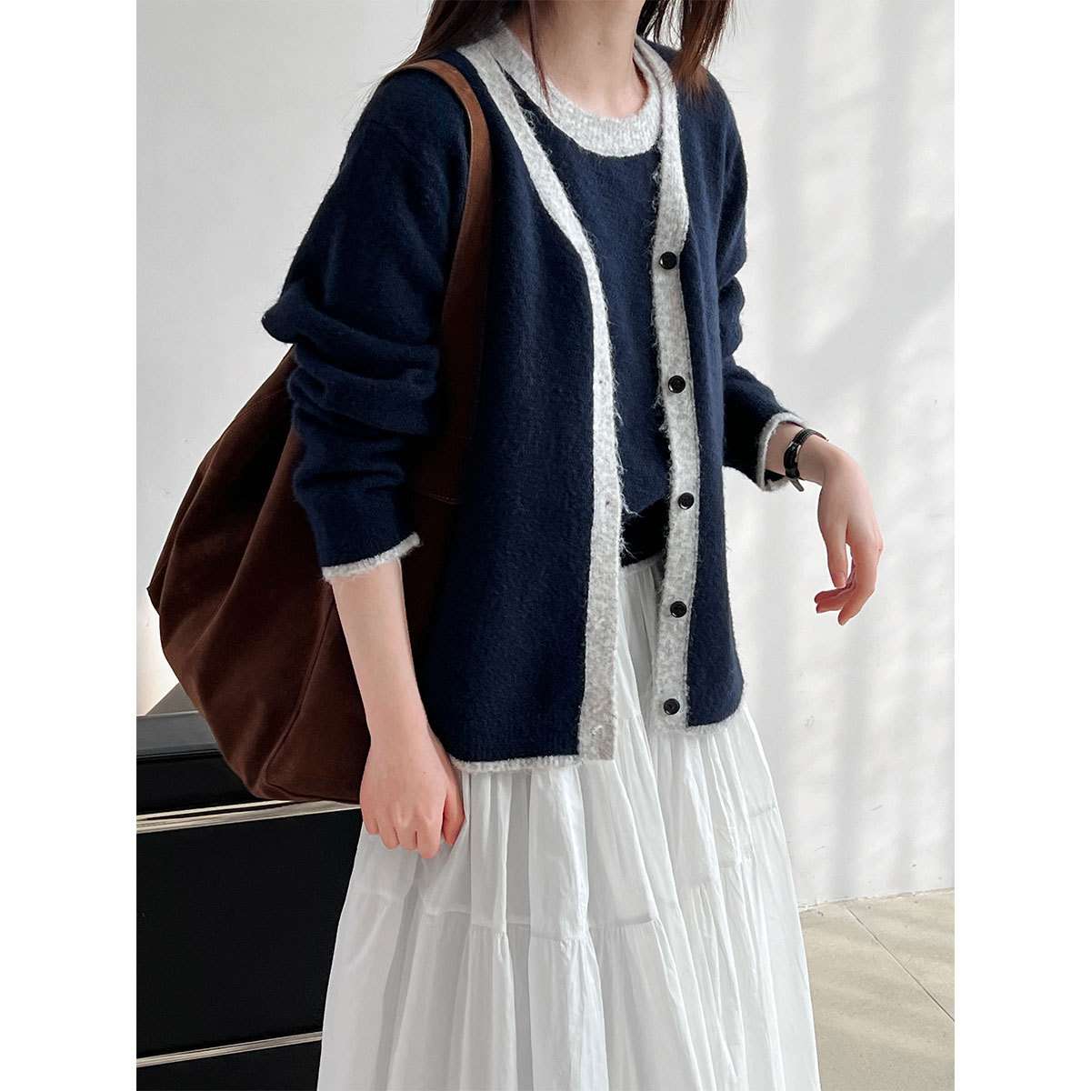 大人かわいい服 やわらかニットのカーディガンセットアップ