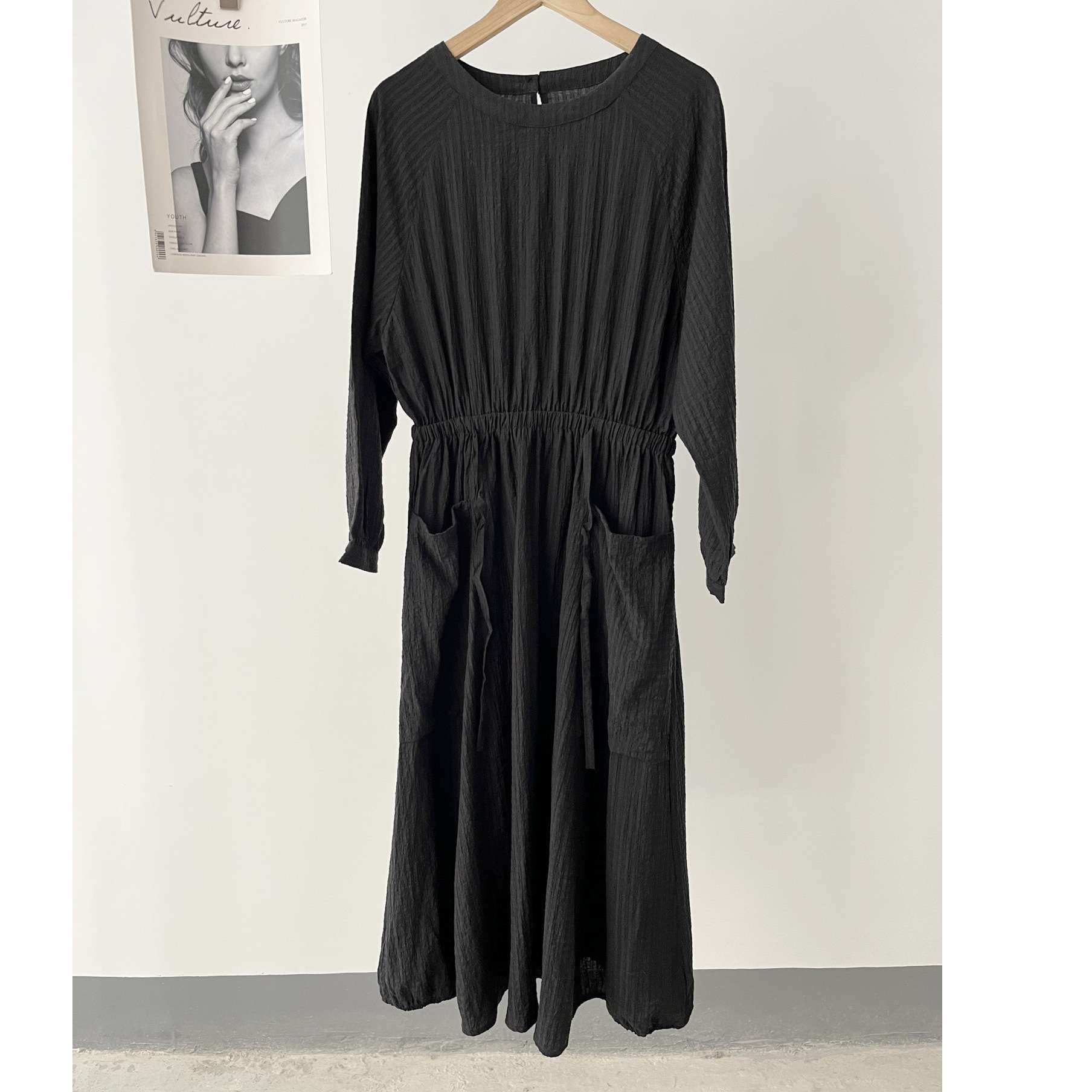 大人かわいい服 バルーン袖華やぐ ふんわりワンピース