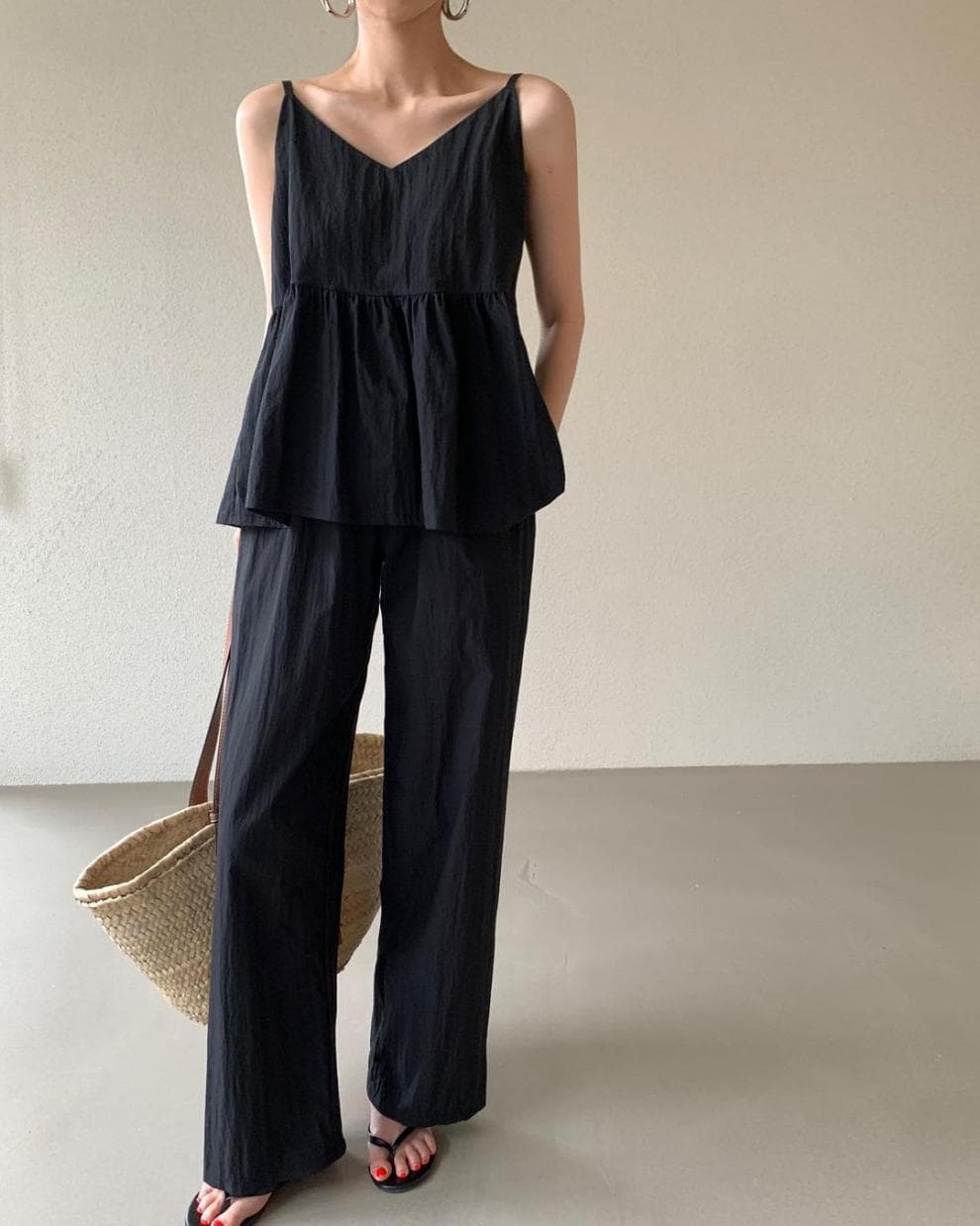 大人かわいい服 ペプラムトップス&ワイドパンツセットアップ