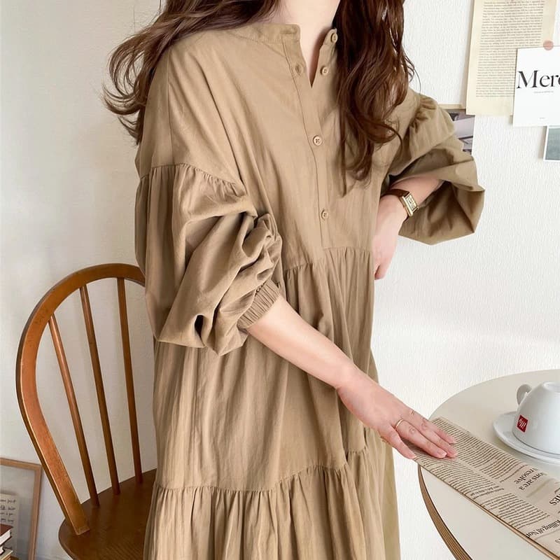 大人かわいい服 スタンドカラー紐付きシャツワンピース