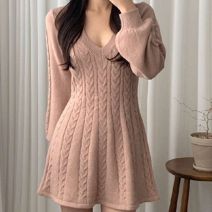 大人かわいい服 ケーブル編みフレアニットワンピース