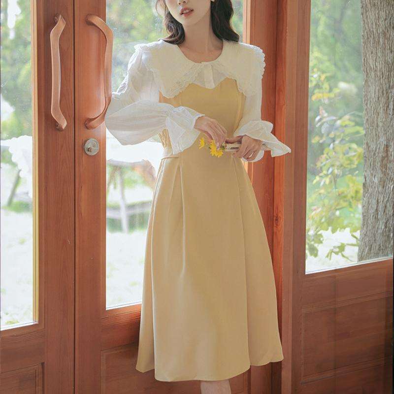 大人かわいい服 フリルカラーワンピース