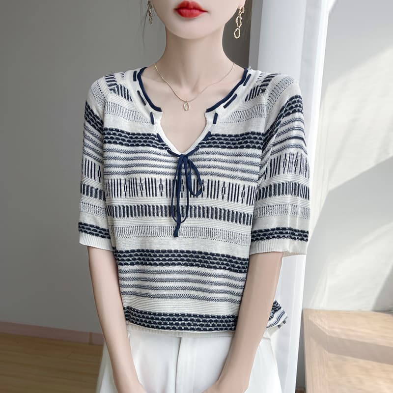 大人かわいい服 リボン付き編み模様ニットプルオーバー