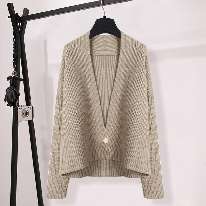 大人かわいい服 花柄ワンピ×カーデのコーデセットアップ