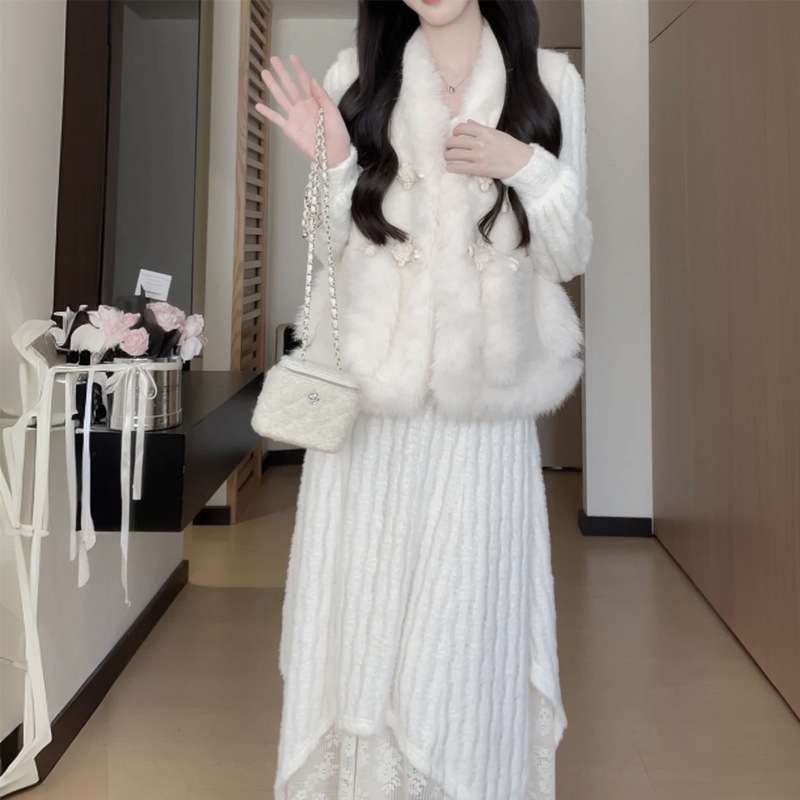 大人かわいい服 ふんわり袖 レースデザインワンピ