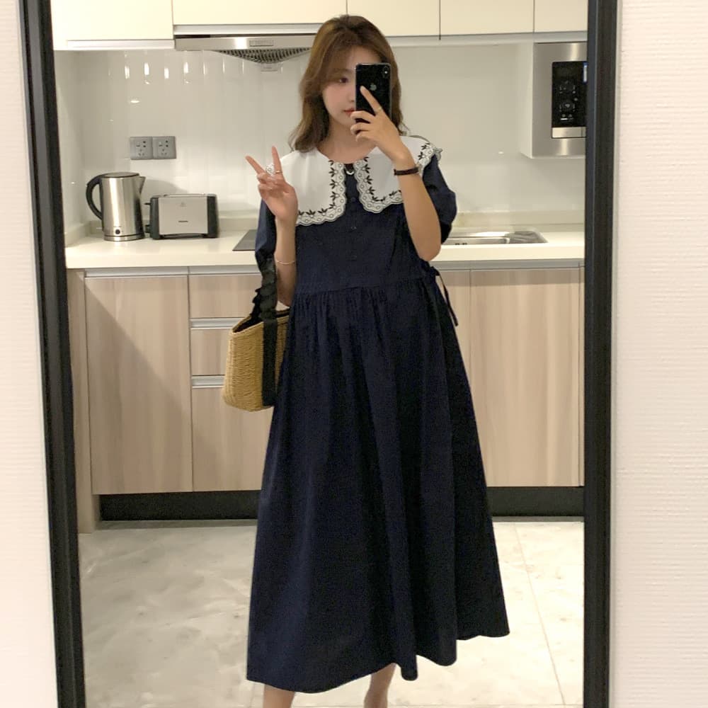 大人かわいい服 刺繍レース襟付きパフスリーブワンピース
