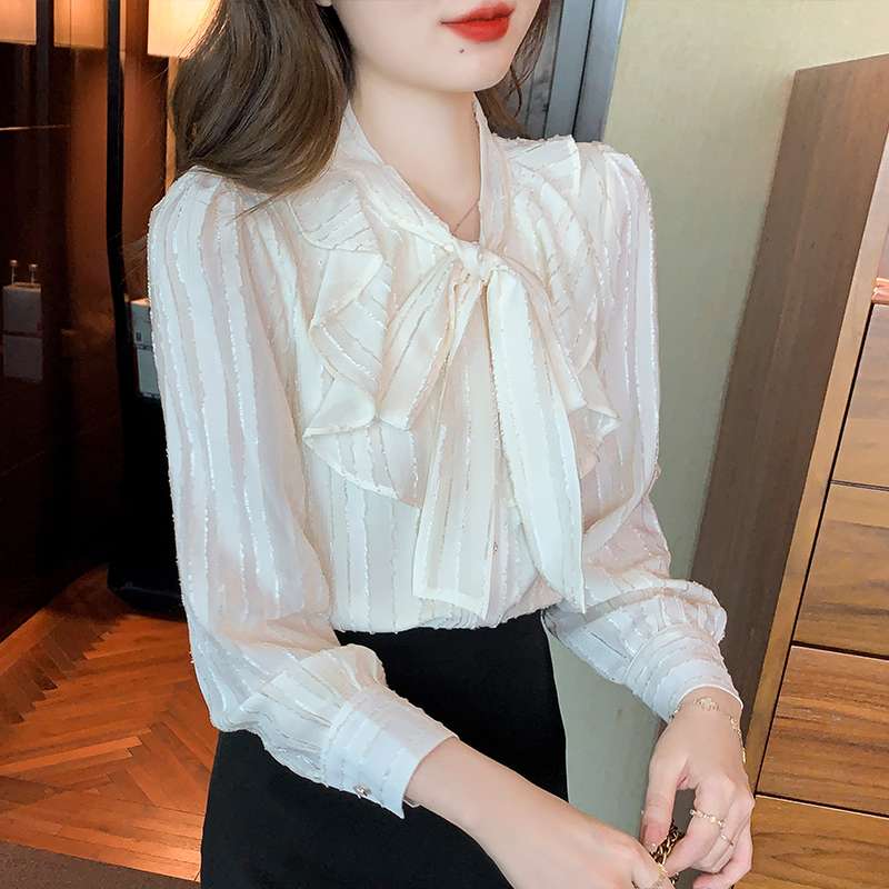 大人かわいい服 リボン×シフォン ふんわり上品ブラウス
