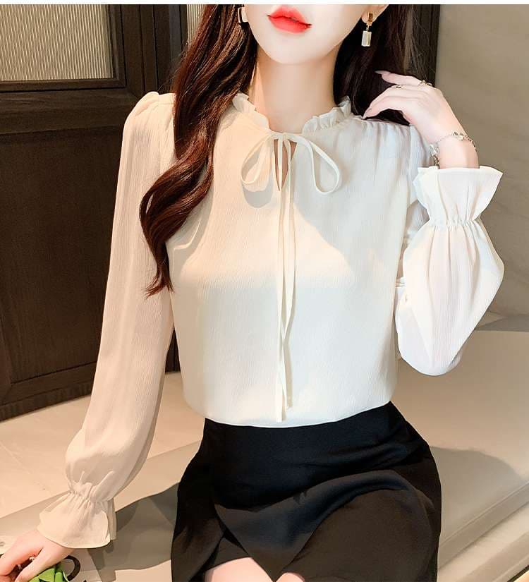 大人かわいい服 上品フリルネック シフォンブラウス