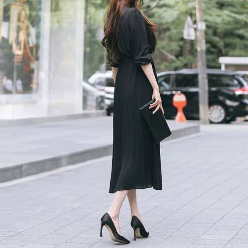 大人かわいい服 上品プリーツロングワンピース