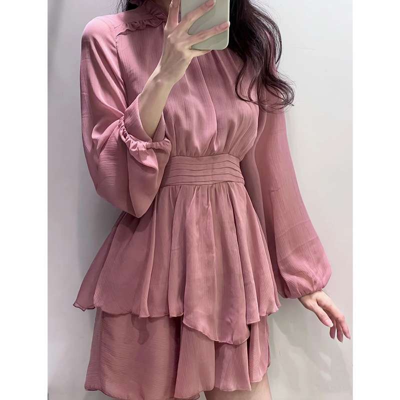 大人かわいい服 フリルネック 優美ティアードワンピース