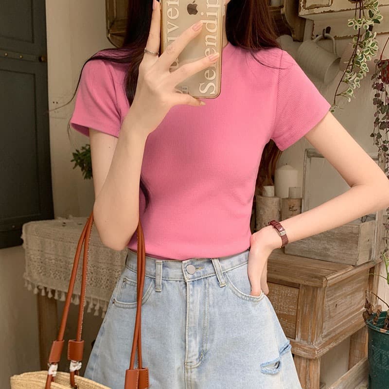 大人かわいい服 リブ編みフィット半袖トップス