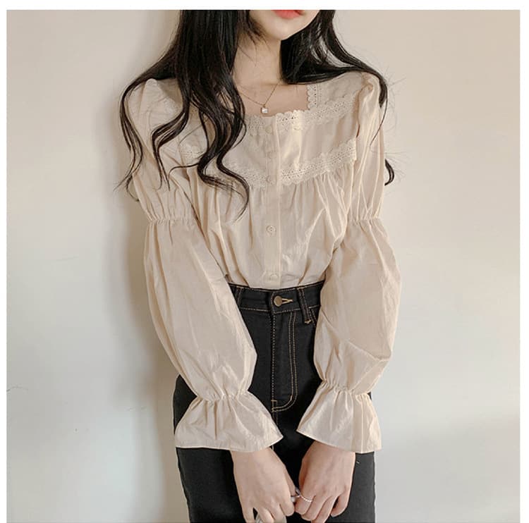 大人かわいい服 レース襟ふんわり袖ブラウス