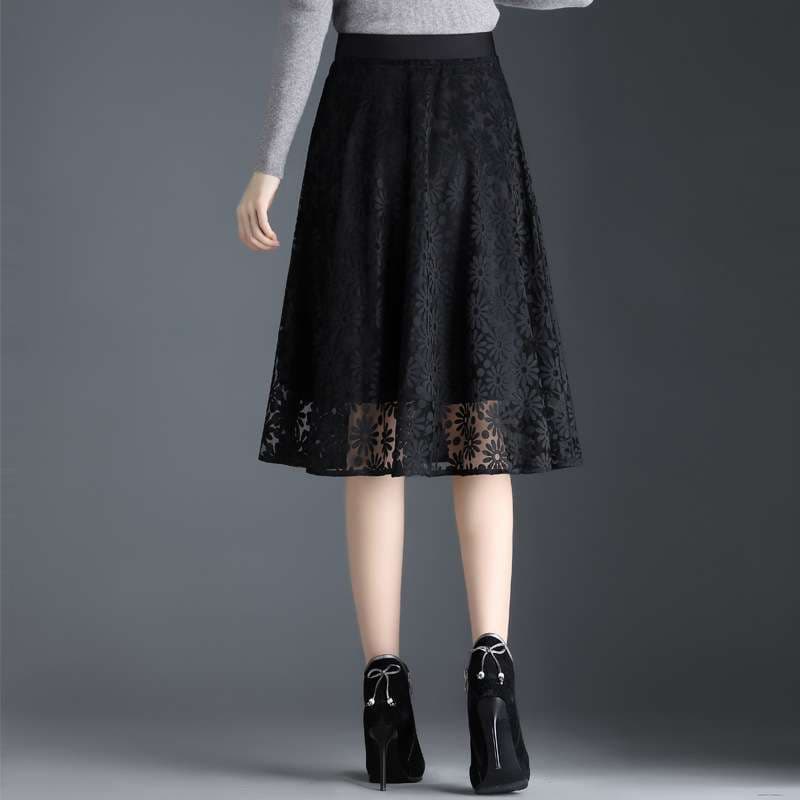 大人かわいい服 花柄レース フレアスカート