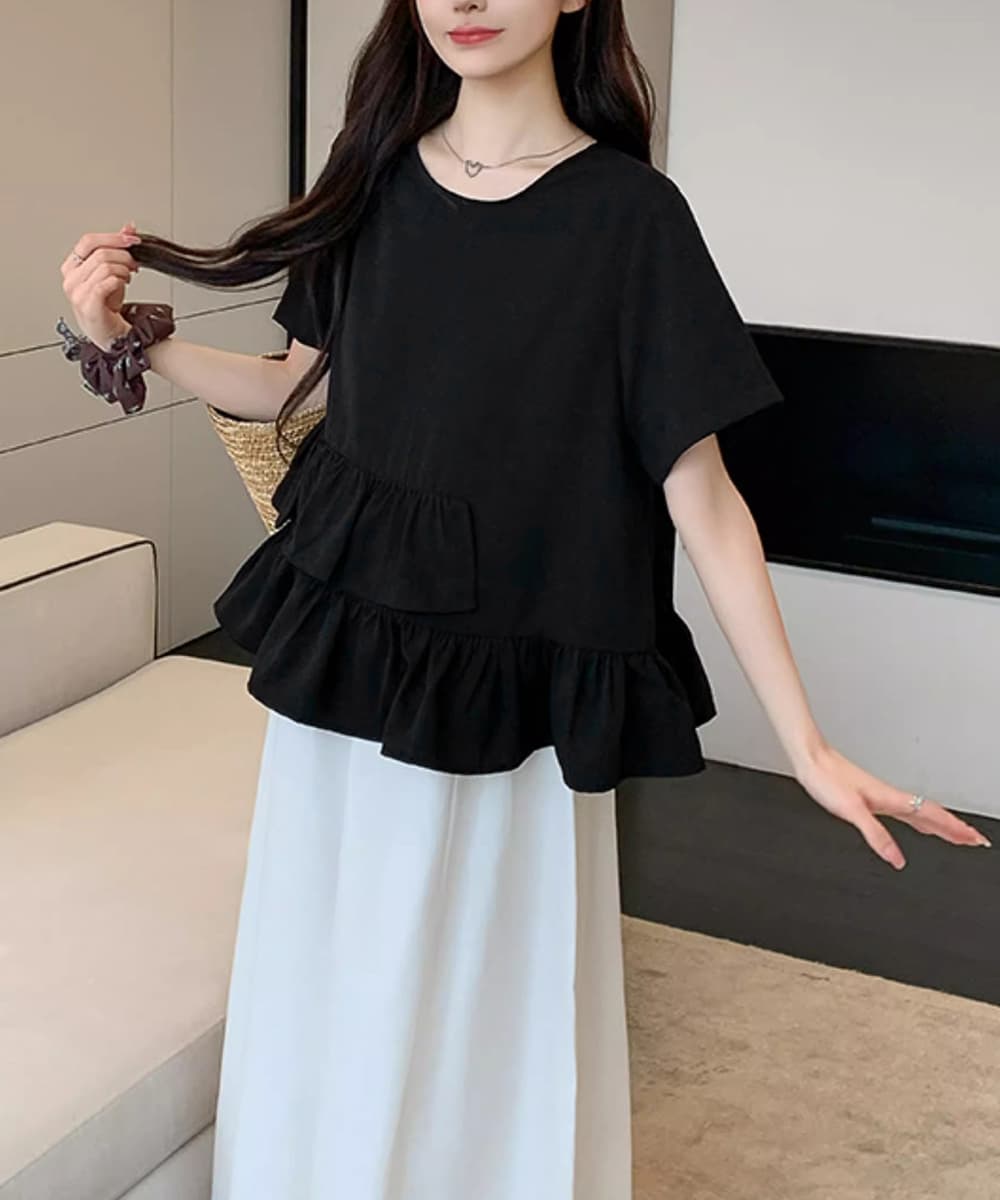 大人かわいい服 アシンメトリーフリル切替トップス
