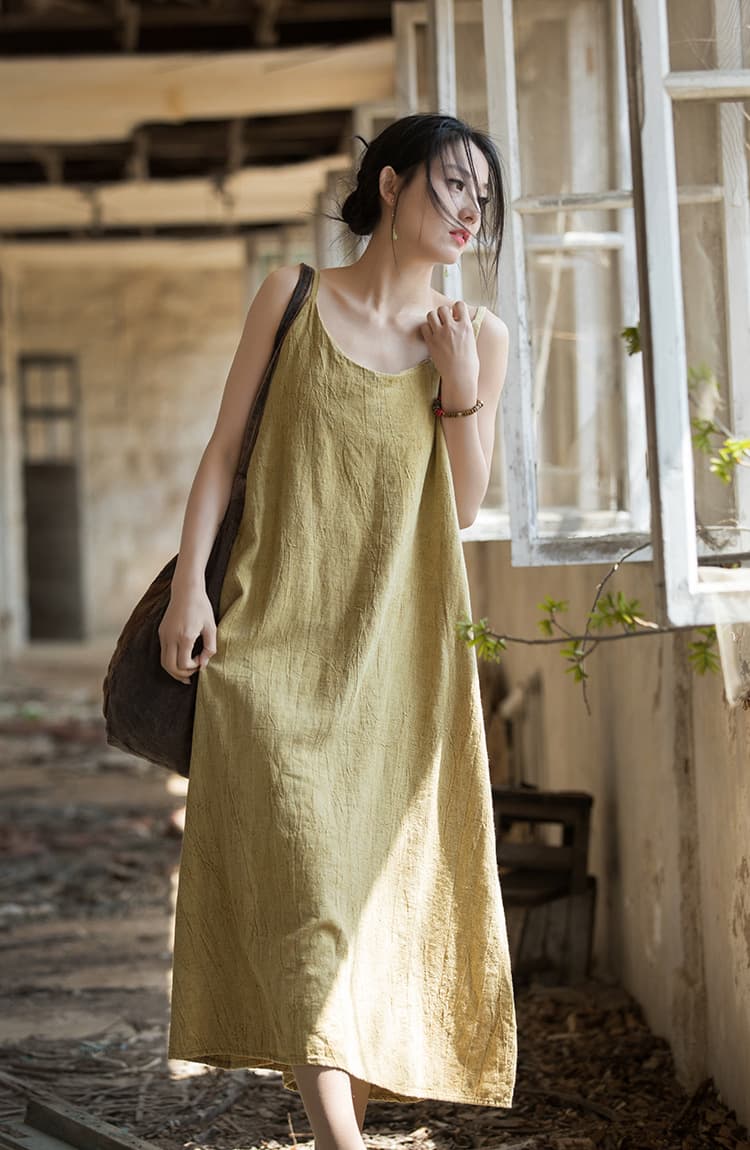 大人かわいい服 リネン混素朴キャミソールワンピース