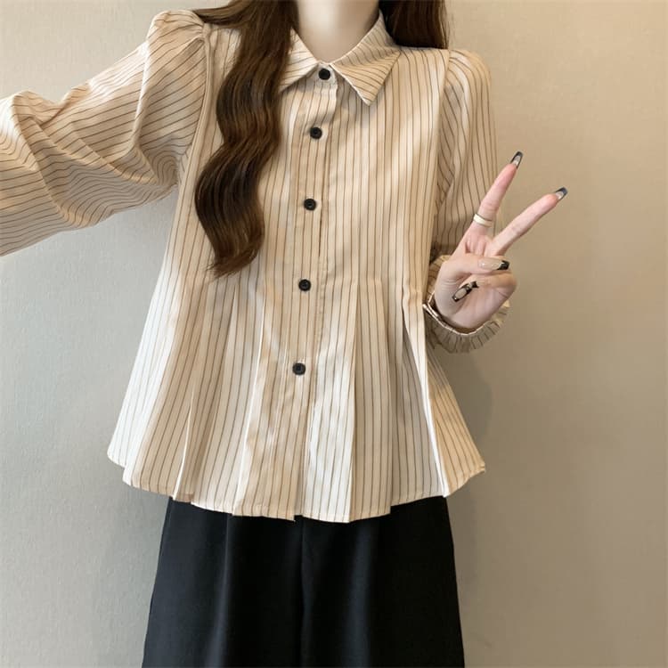 大人かわいい服 ストライプギャザー フレアブラウス