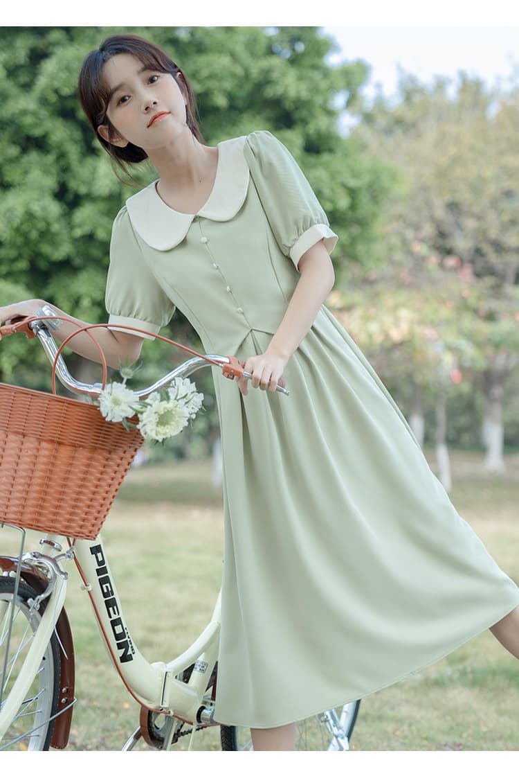 大人かわいい服 丸襟パフスリーブ配色切替ミディ丈ワンピース