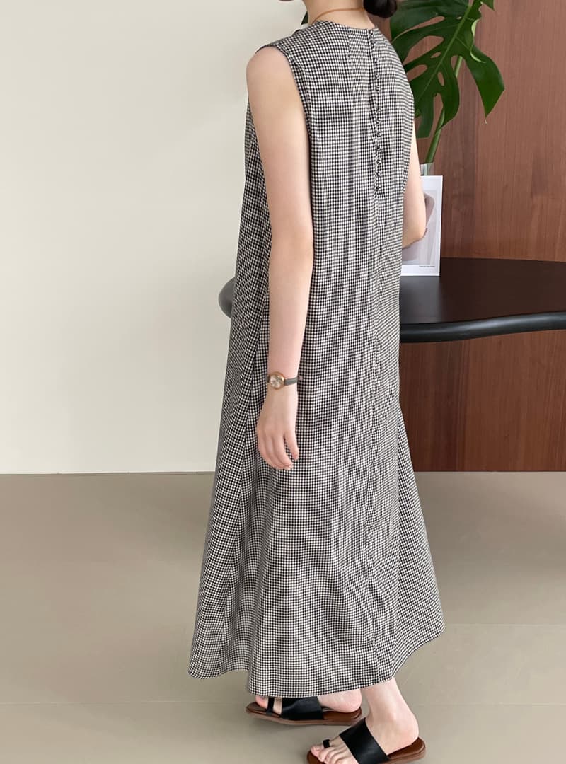 大人かわいい服 ギンガムチェックロング丈サマーワンピース