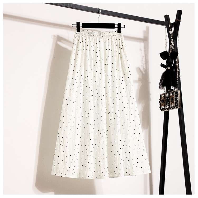 大人かわいい服 ふんわりドットプリーツスカート