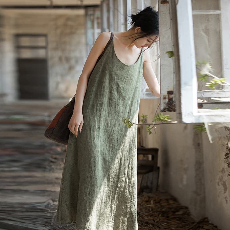 大人かわいい服 リネン混素朴キャミソールワンピース