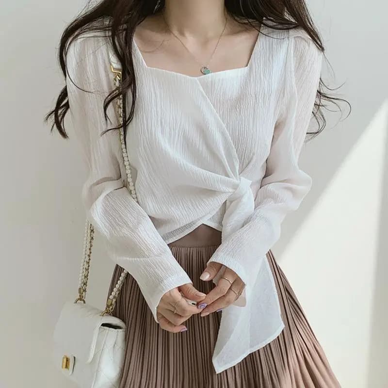 大人かわいい服 ツイスト結びデザイン七分袖ブラウス